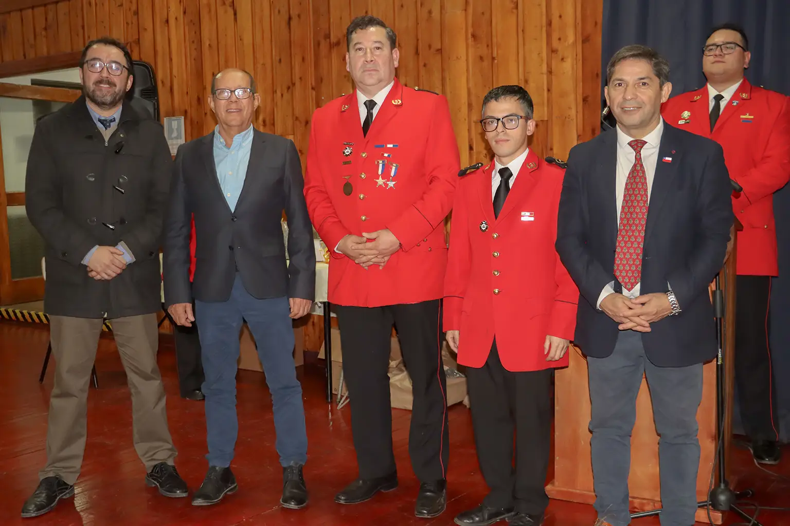 Bomberos de Villarrica celebra 81 años de servicio con nuevos desafíos para el rescate subacuático