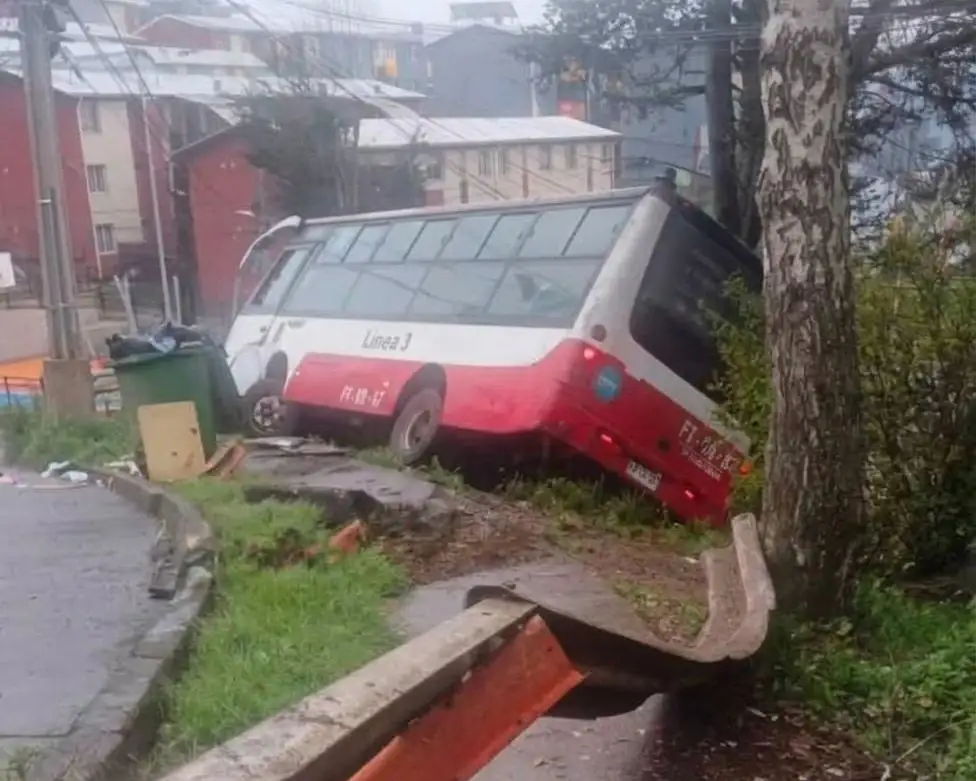 accidente de microbús en Temuco
